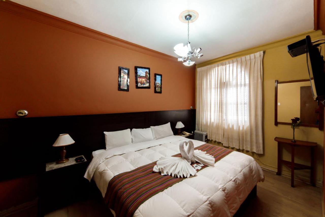 Carlos V Hotel Cusco Bagian luar foto