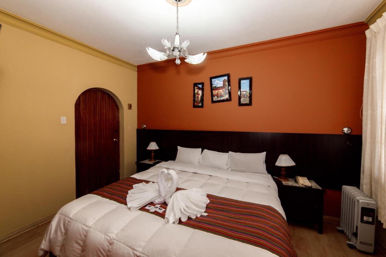 Carlos V Hotel Cusco Bagian luar foto