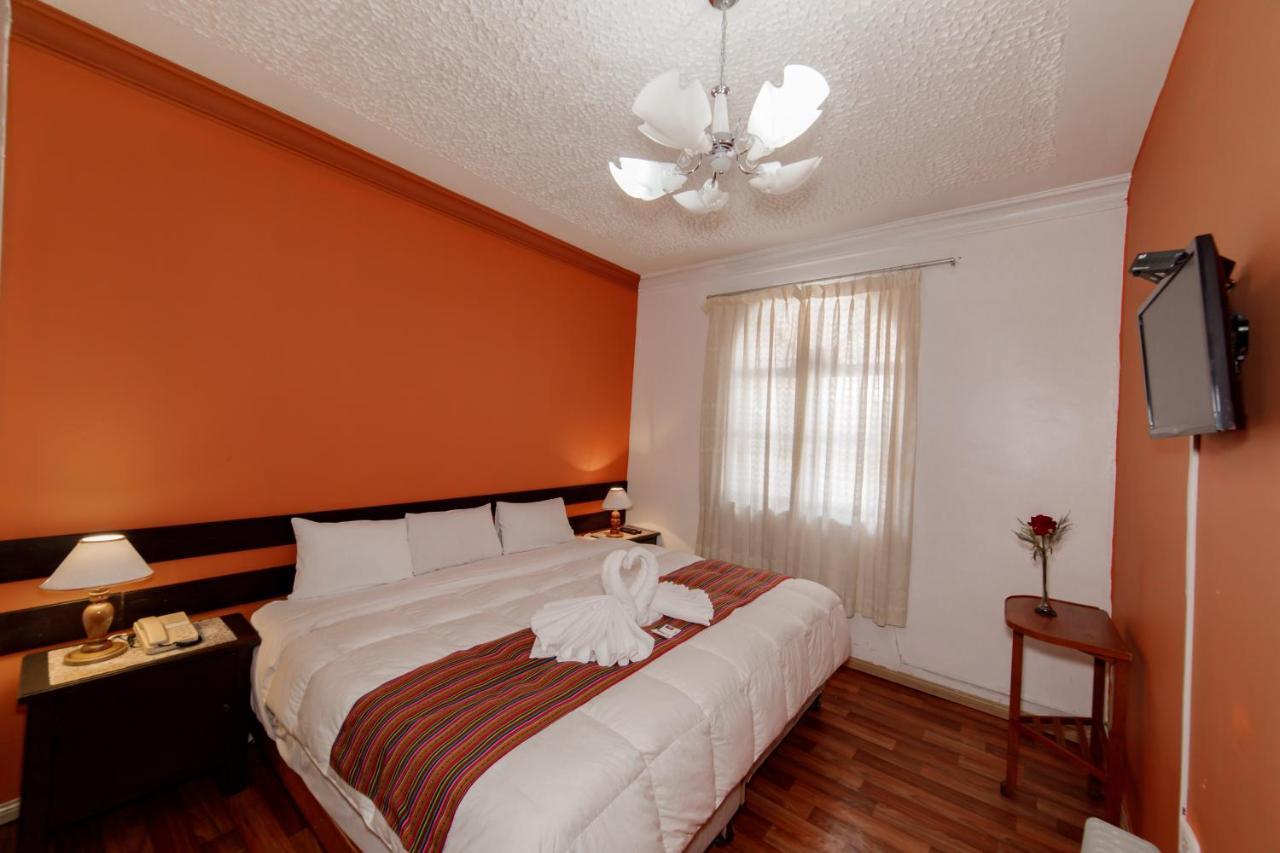 Carlos V Hotel Cusco Bagian luar foto