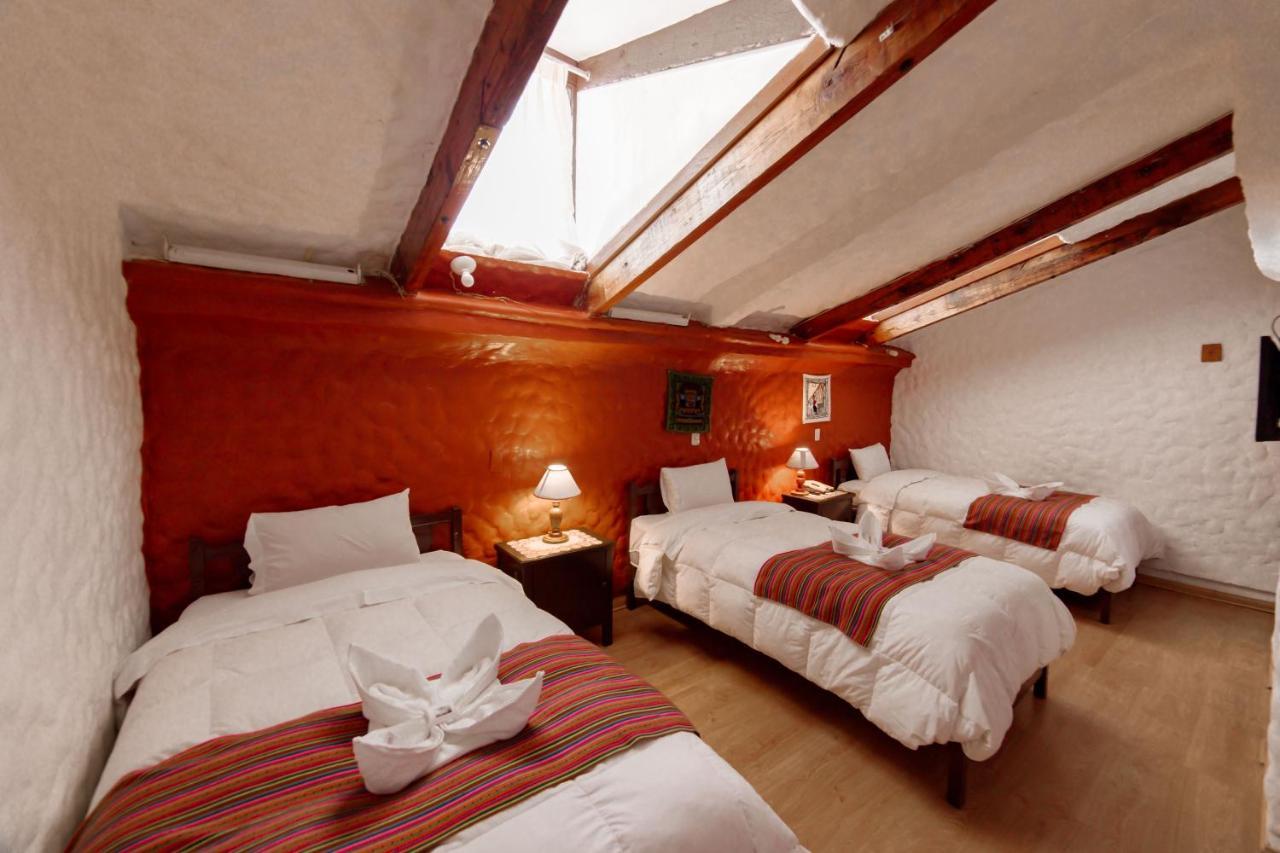 Carlos V Hotel Cusco Bagian luar foto