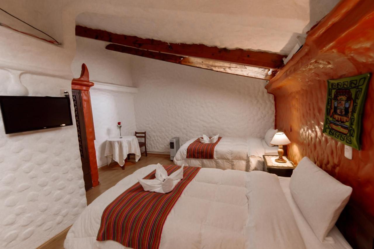 Carlos V Hotel Cusco Bagian luar foto