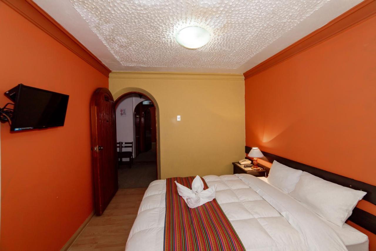 Carlos V Hotel Cusco Bagian luar foto
