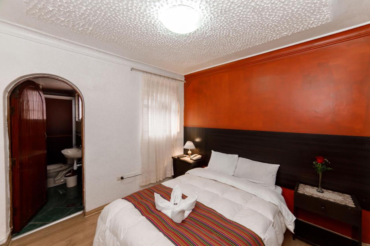 Carlos V Hotel Cusco Bagian luar foto