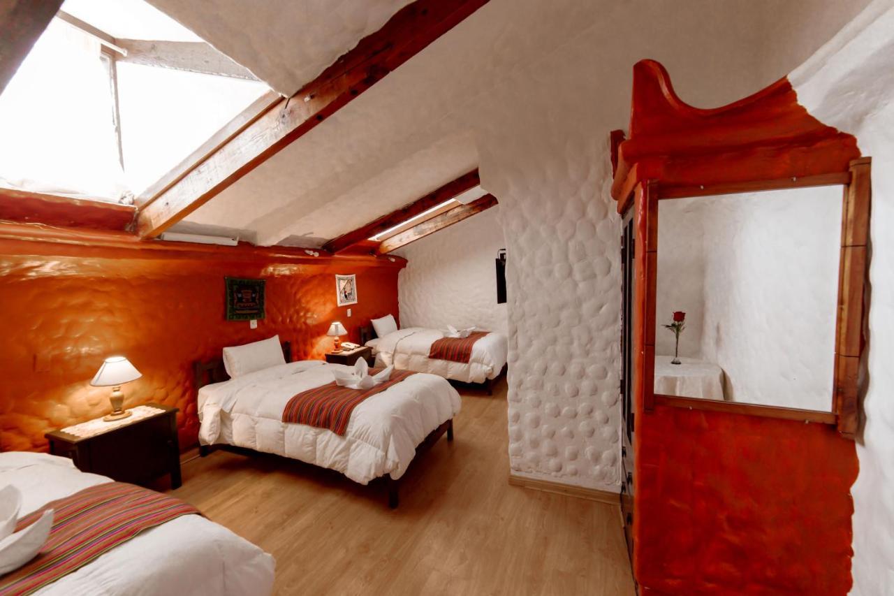 Carlos V Hotel Cusco Bagian luar foto