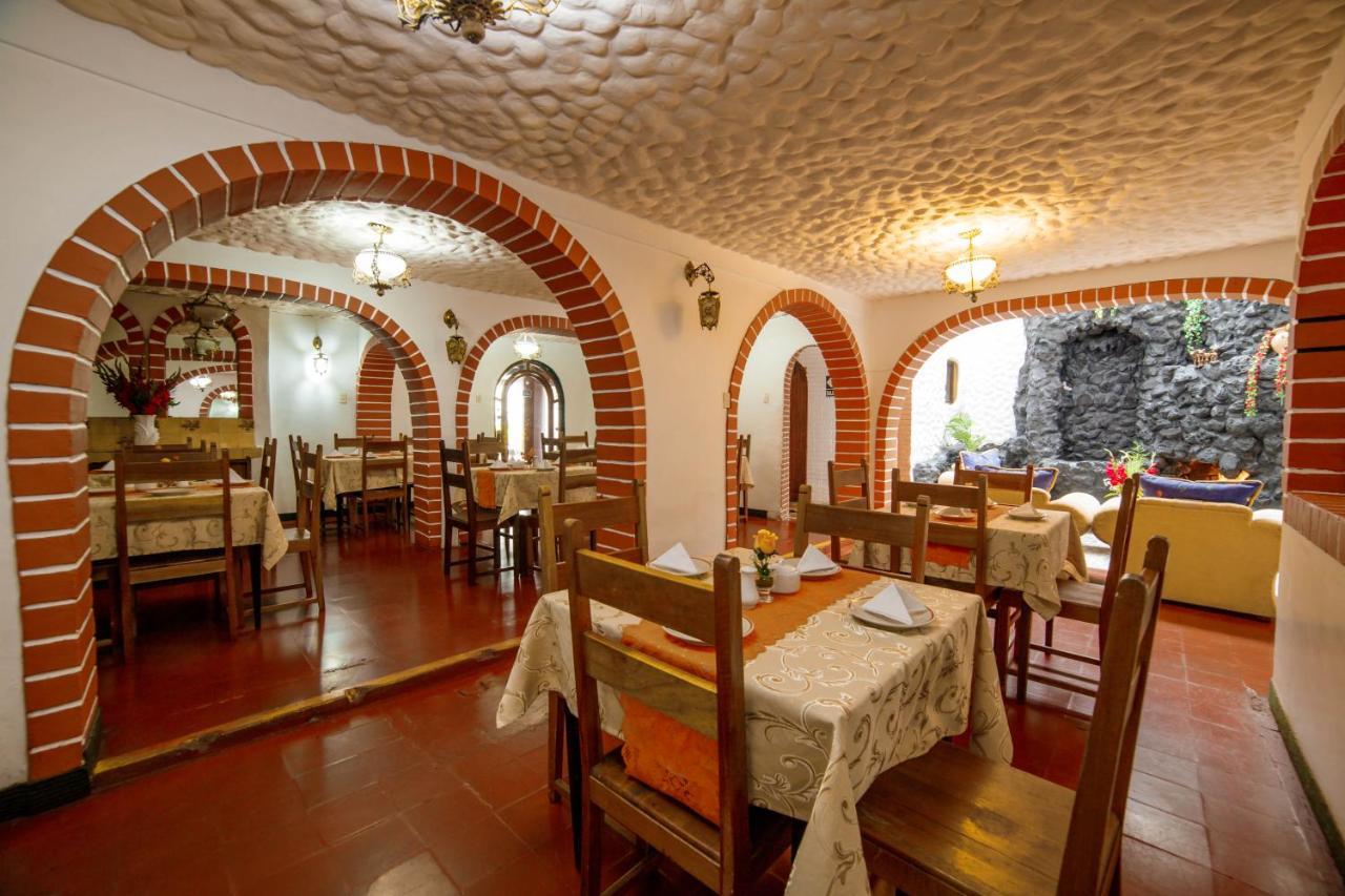 Carlos V Hotel Cusco Bagian luar foto