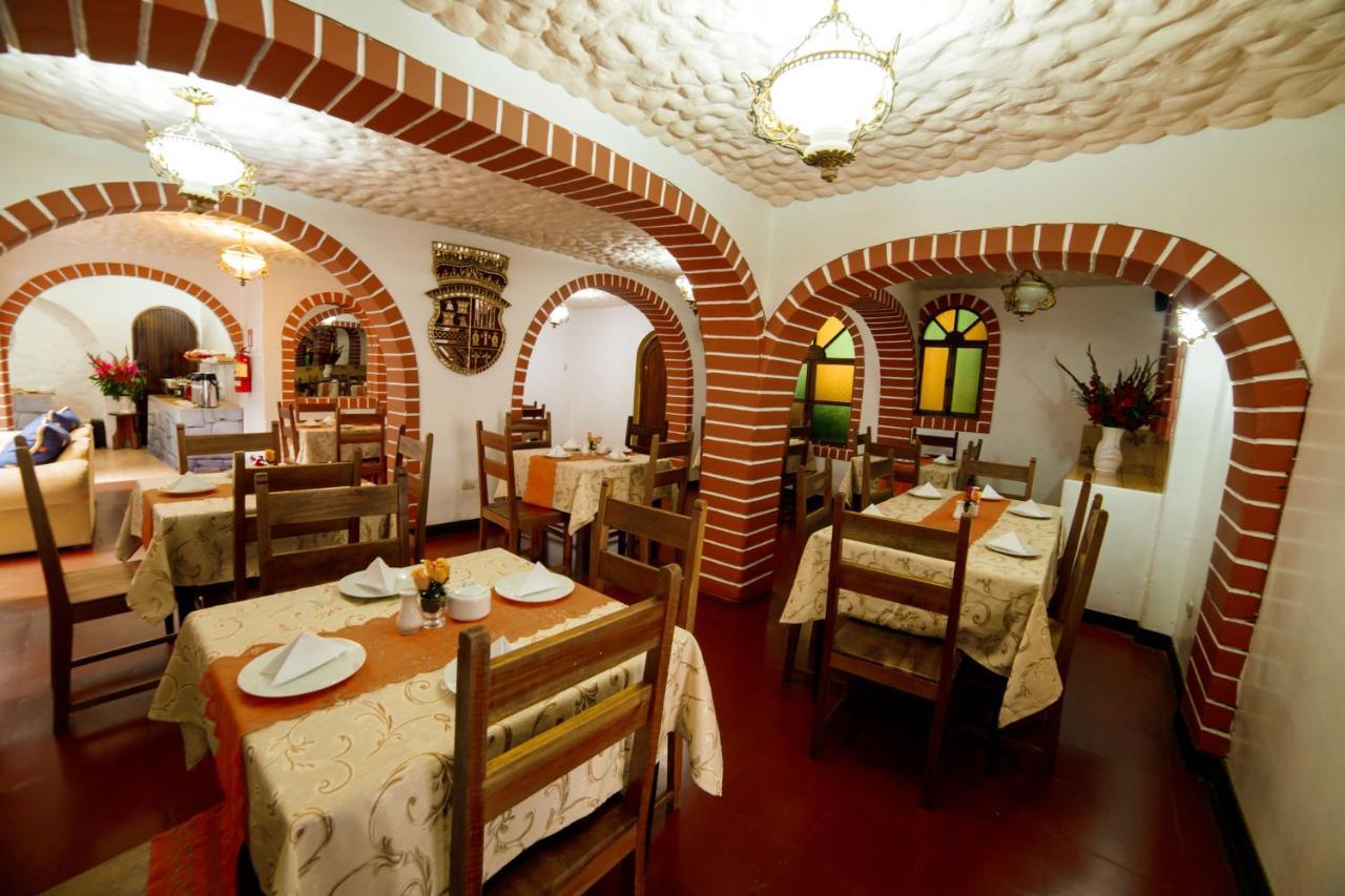 Carlos V Hotel Cusco Bagian luar foto
