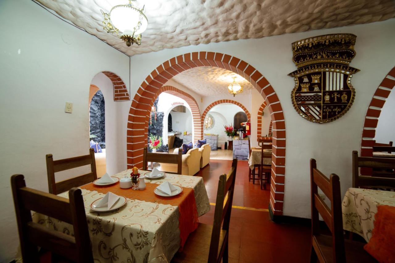 Carlos V Hotel Cusco Bagian luar foto
