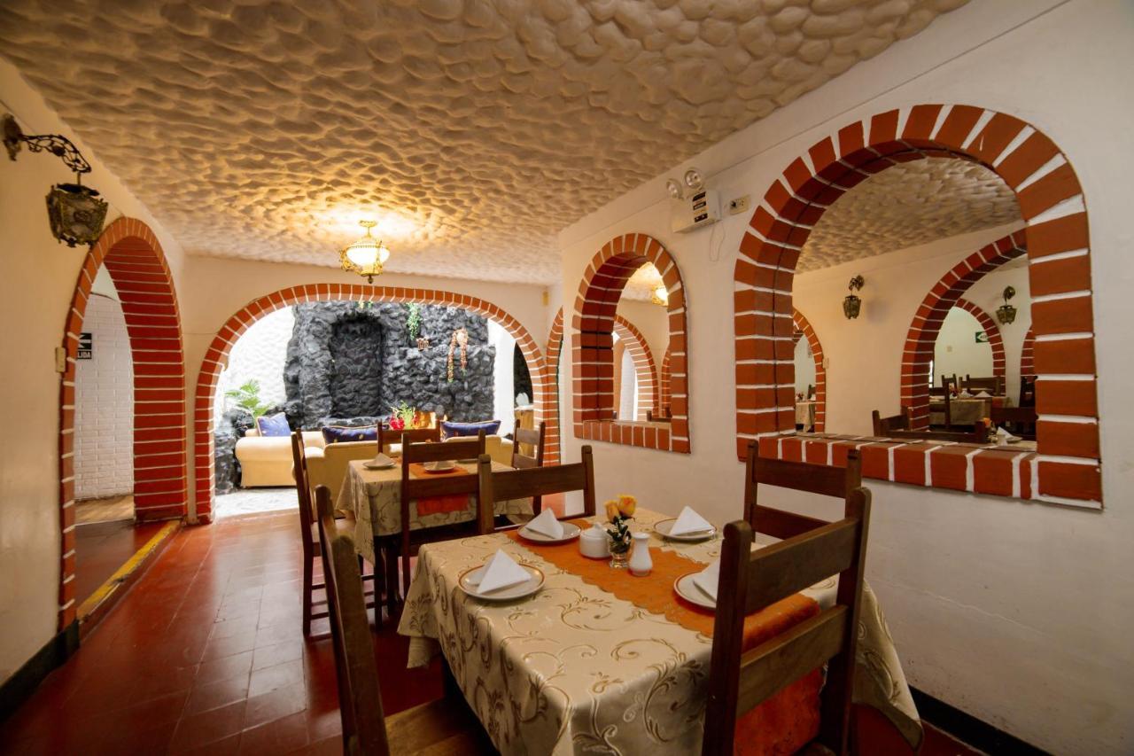 Carlos V Hotel Cusco Bagian luar foto